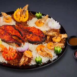 طبق سلمون وروبيان مقلي